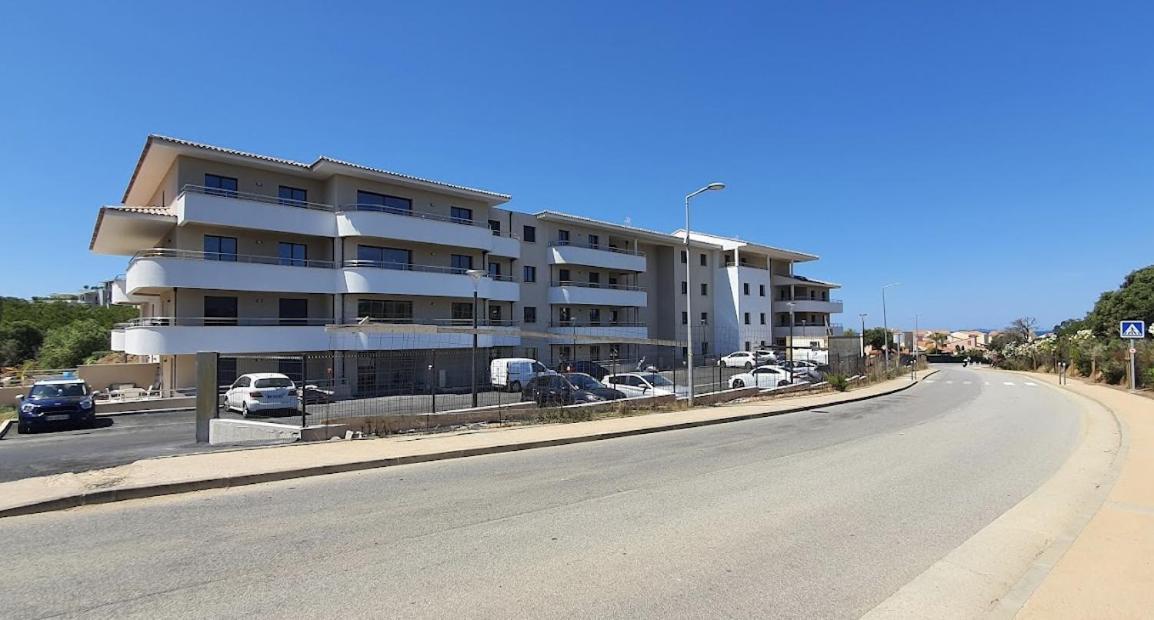 Agosta Porticcio - Plage A 200M - T2 Neuf Entre Mer & Maquis - Barbecue- Res Fiore Di Maghja - Parking - Wifi - 4 Pers Les Hameaux de Porticcio Экстерьер фото
